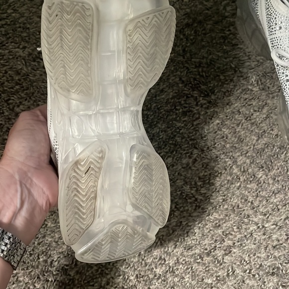 Steven Madden bling sneakers 11 - Picture 3 of 3